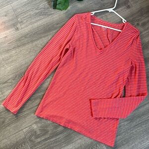 J. Crew vintage cotton v-neck long sleeve tee. Size XL